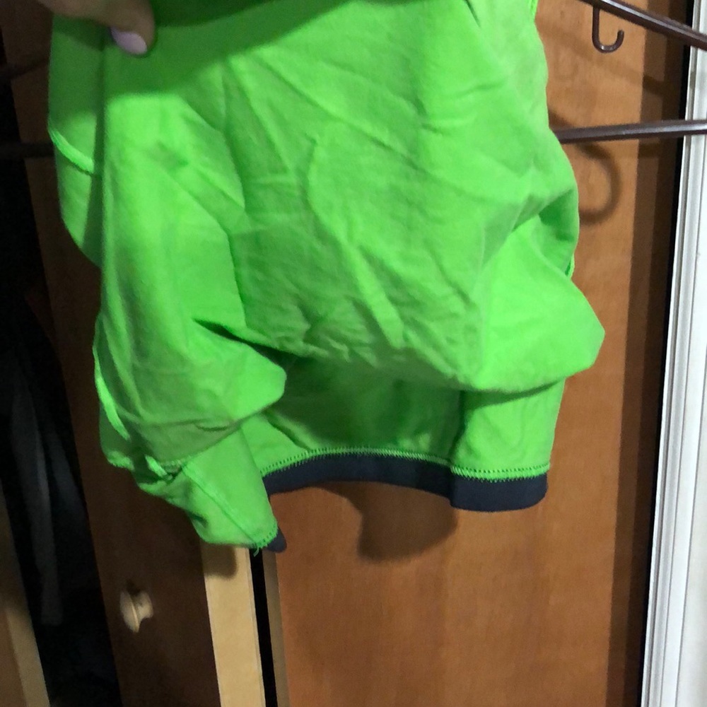 Nike workout top - Picture 4 of 4